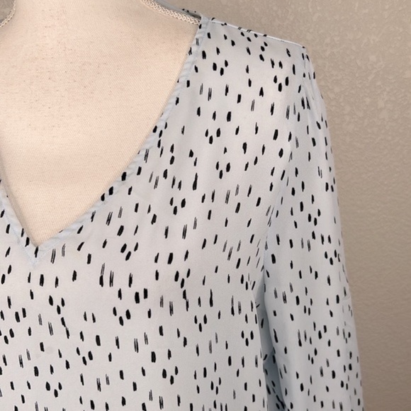 Worthington Blue & Black Specked Sheer V-Neck High Low Long Sleeve Top Size L - Picture 2 of 6